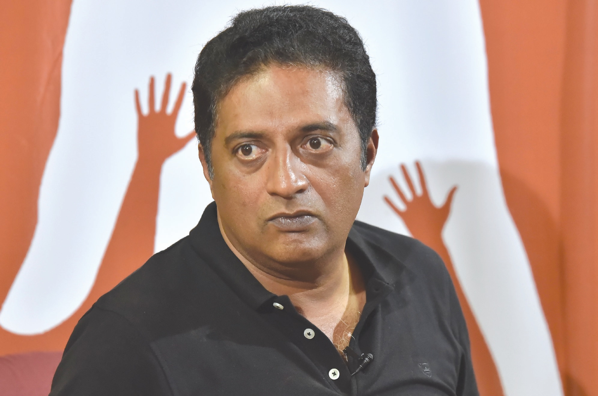Prakash Raj In A Cryptic Twitter Message, Actor Prakash Raj Makes Fun