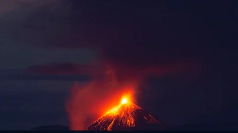 Indonesia: Krakatoa volcano erupts causing ‘Volcano tsunami’, 62 killed