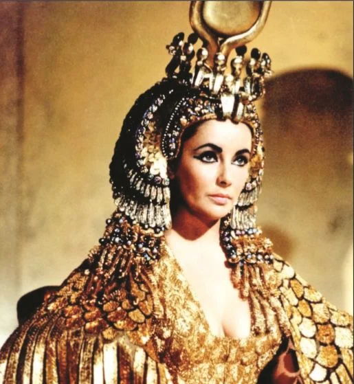 Elizabeth Taylor: Remembering Hollywood's Cleopatra!
