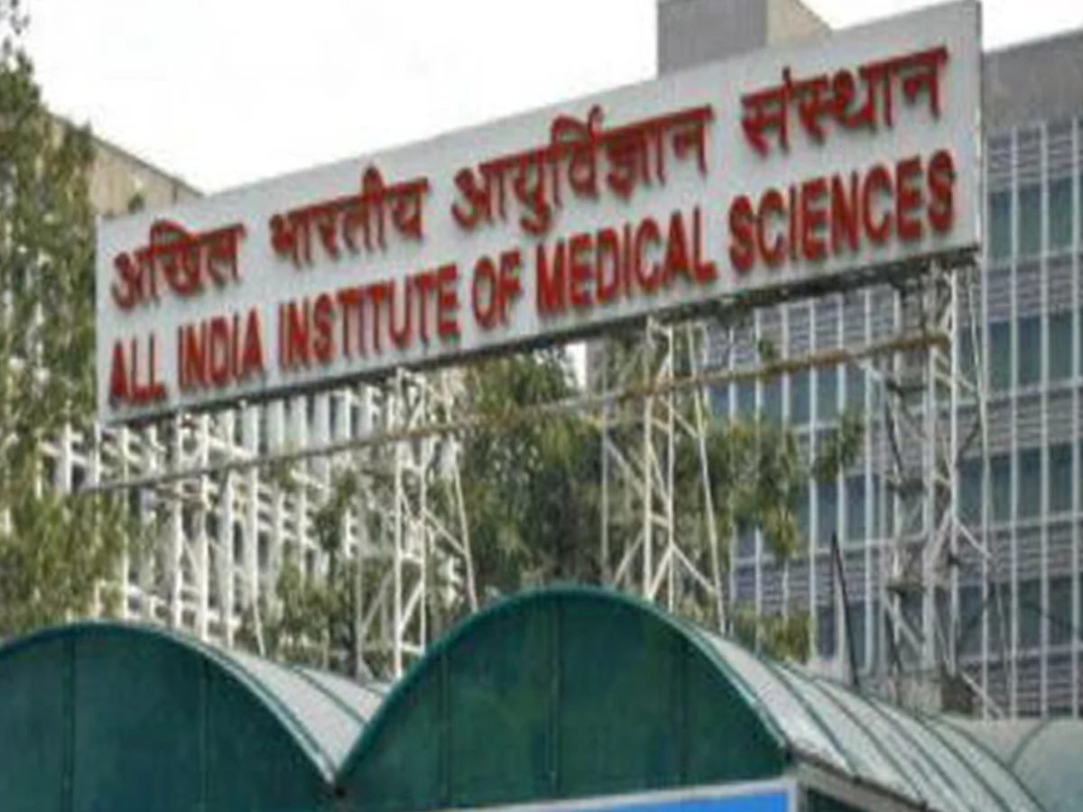 AIIMS workers union demand investigation into death of canteen 