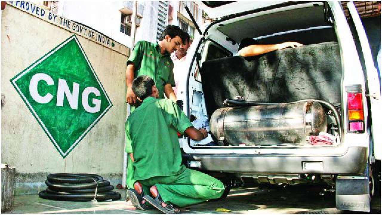 CNG price hike: Auto, cab drivers to go on strike on April 18