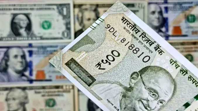 ரூபாயின் மதிப்பு வரலாறு காணாத அளவு வீழ்ச்சி