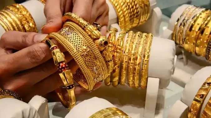 நடப்பு நிதியாண்டில் தங்கம் இறக்குமதி 600 டன்னாக சரியும்