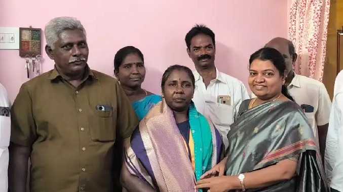 35 சவரன் நகைகள் இருந்த பையை தவற விட்ட பெண்