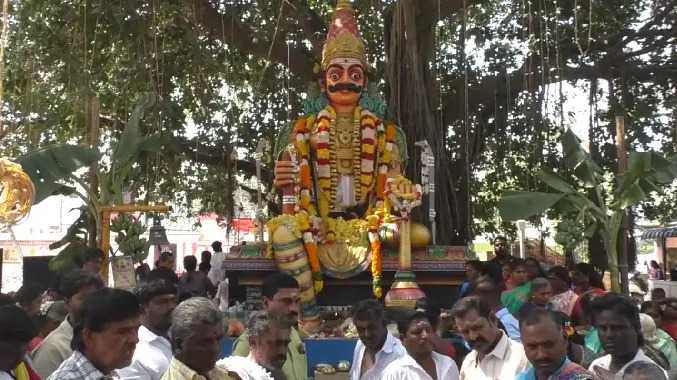 முனீஸ்வரனுக்கு  ஊரணி பொங்கல்