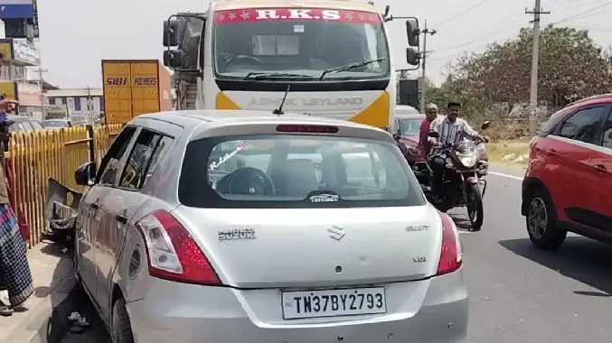 பல்லடம் அருகே லாரி மீது நேருக்கு நேர் மோதிய கார்