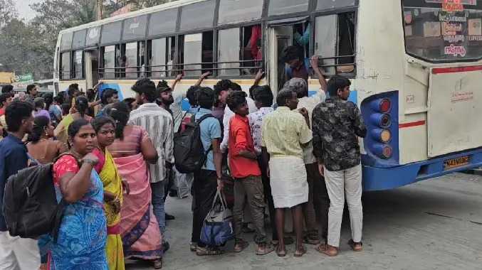 கட்சி நிகழ்ச்சிக்காக அரசு பேருந்துகள் பயன்பாடு..?