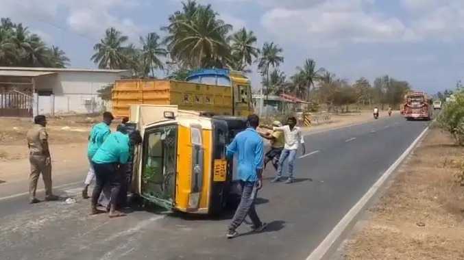 ஆத்தூர் அருகே மினி சரக்கு வாகனம் கவிழ்ந்து விபத்து
