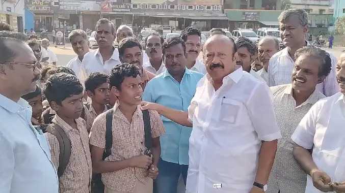இதை செய்தால் எங்கள் ஓட்டு உங்களுக்குதான்...