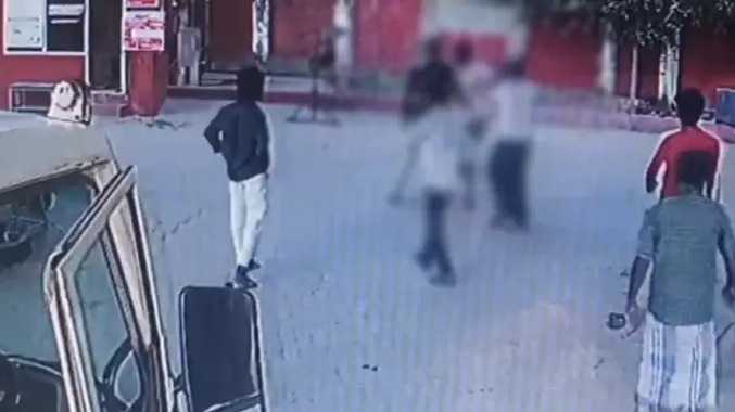 பெட்ரோல் பங்கில் கடனாக பெட்ரோல் கேட்டு வாக்குவாதம்
