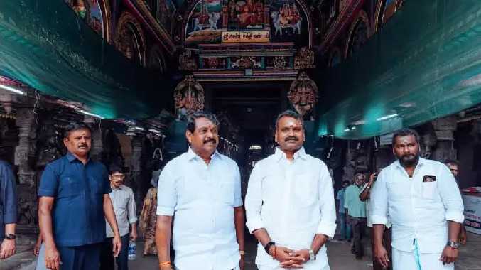 நீயும் நானும் வேற இல்லடா ரெண்டு பேரும் ஒத்த உசுரு டா
