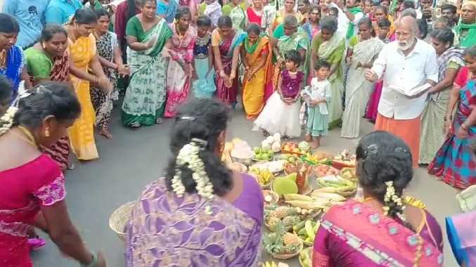வள்ளிக்கு சீர் வரிசை கொண்டு சென்ற குறவர் இனத்தவர்