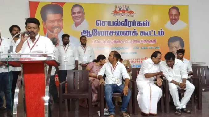 டாப் ரோலில் இருக்கிறவர் தவெகவில் இணைகிறார்