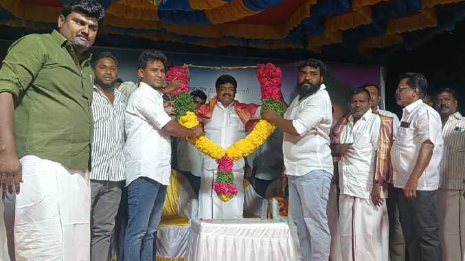 இது ரொம்ப புதுசா இருக்கு அண்ணே...