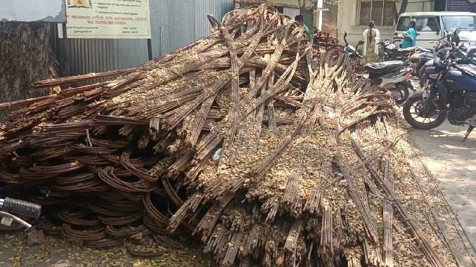 கட்டுமானத்திற்கு இது உதவுமா ? எங்க காசெல்லாம் வேஸ்ட்...