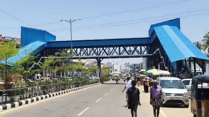 திறக்கப்பட்ட சில நாட்களிலேயே பழுது என குற்றச்சாட்டு