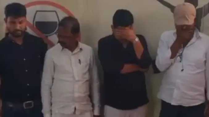 மது அருந்தியதாக நேபாளத்தில் இந்திய ஆசிரியர்கள் கைது