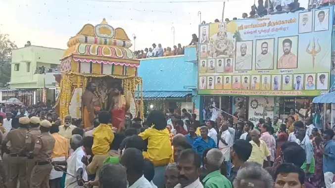 மாரியம்மன் கோவில் பூக்குழி திருவிழா