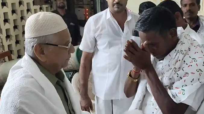 கோட்டை தர்காவின் சந்தனக்கூடு விழாவுக்கு சீர்வரிசை