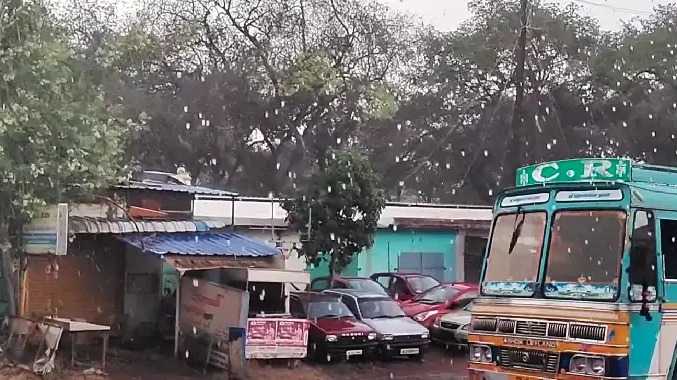 உத்தமபாளையம் சுற்றுவட்டார பகுதிகளில் கனமழை