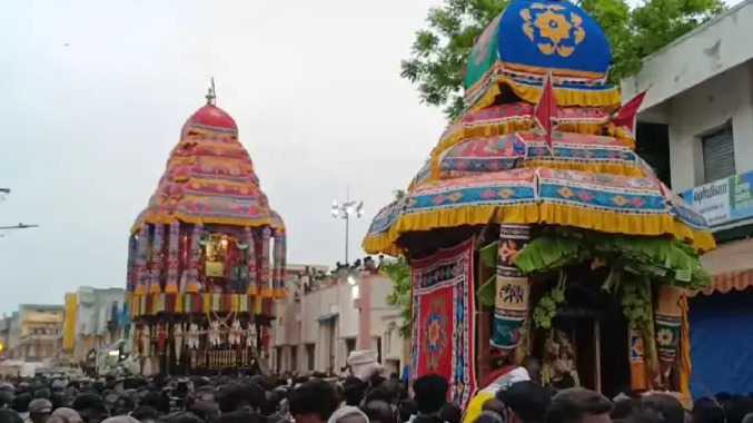 திருப்பரங்குன்றம் முருகன் கோவில் தேரோட்டம்