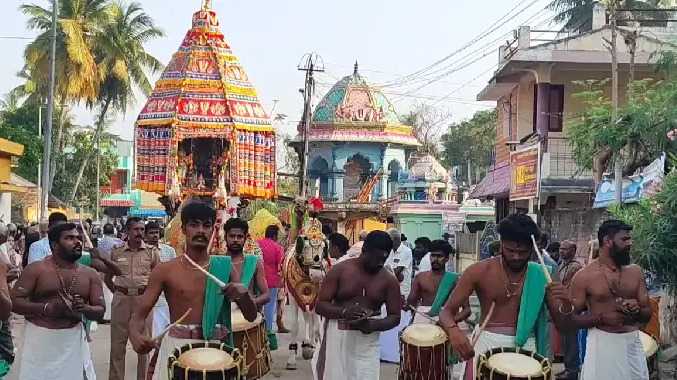 வேங்கடாசலபதி கோயில் தேரோட்டம்