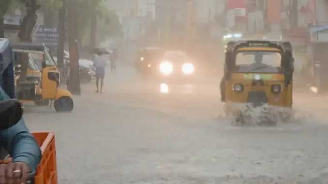 ராமேஸ்வரத்தில் விடிய விடிய கொட்டிய கனமழை