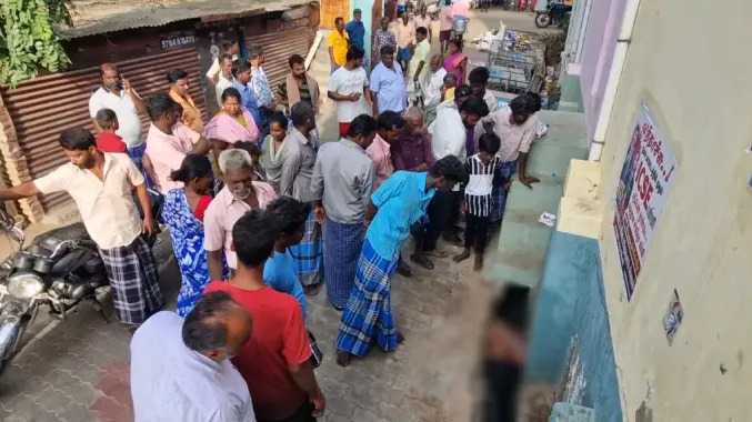 இளைஞரின் உடலை மீட்டு போலீசார் விசாரணை
