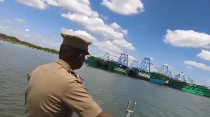 போதை பொருட்கள் கடத்தலை தடுக்க கடல் வழி ரோந்து