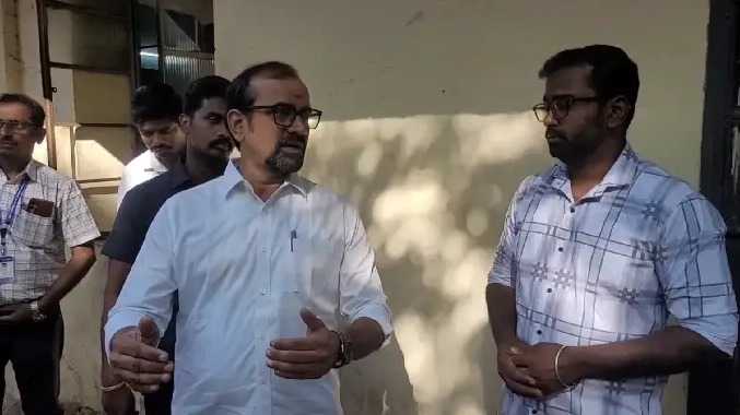 ஆய்வின்போது சுகாதாரக் குறைபாடுகளை சுட்டிக்காட்டிய அமைச்சர்