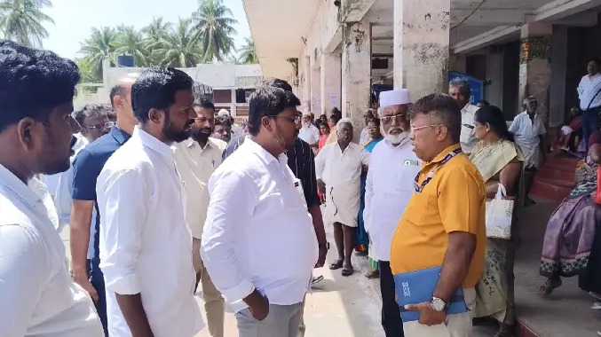 பொதுக் கழிப்பறைகள், வணிக வளாகங்களில் ஆய்வு