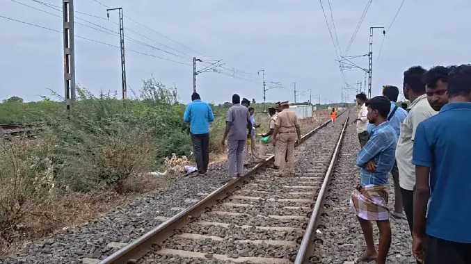 ரயில்வே தண்டவாளத்தில் கிடந்த பெண்ணின் உடல்