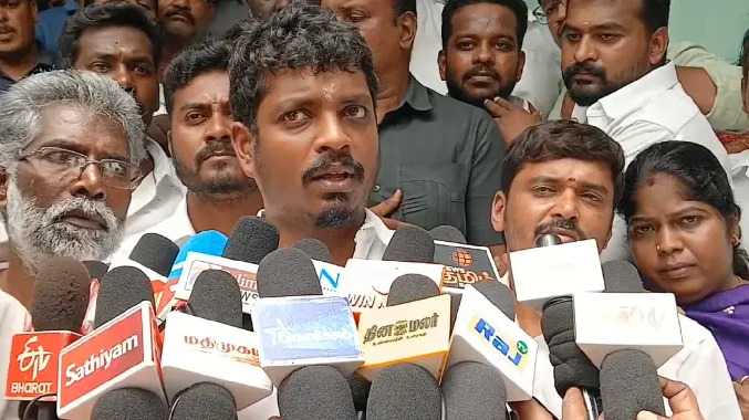 ஜனநாயகன் திரைப்படம் பார்க்க விடுமுறை கேட்கவில்லை
