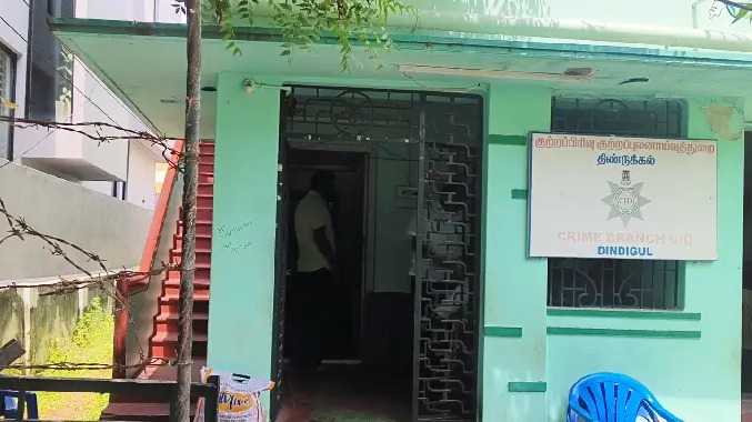 பழனி கோயில் நில பத்திரப்பதிவு முறைகேடு விவகாரம்