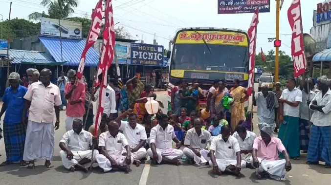 நாகப்பட்டினத்தில் பொதுமக்கள் சாலைமறியல் போராட்டம்