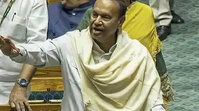 காவிரி விவகாரம் குறித்து விவாதிக்க வேண்டும்