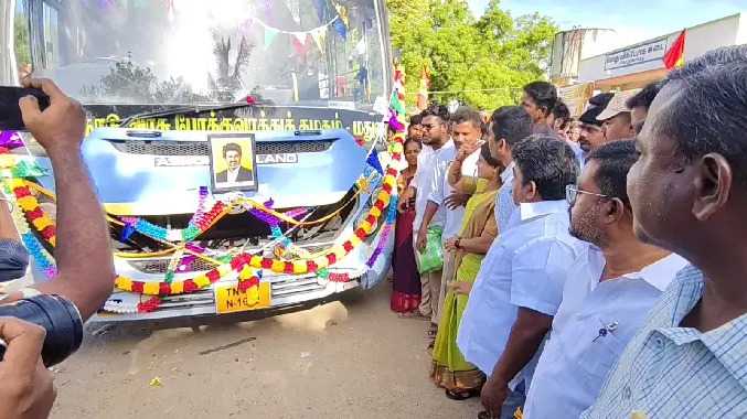 புதிய பேருந்து சேவை தொடக்கம் பேருந்து சேவையை தொடங்கி வைத்த அமைச்சர் ஜெகதீஸ்வரி