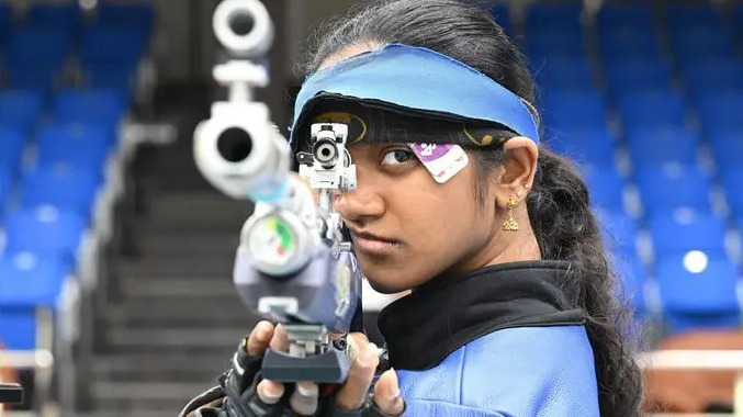 பதக்கத்தை வென்ற இளவேனில் வாலறிவனுக்கு முதல்வர் வாழ்த்து
