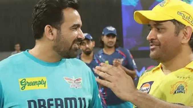 CSK அணியில் வீரராக தோனி தொடர்வார்