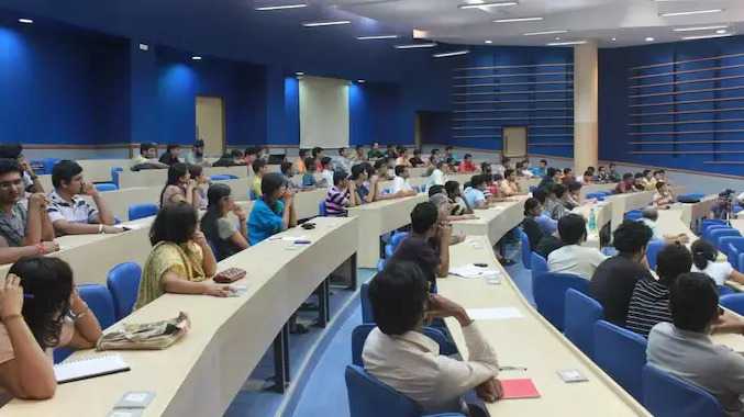 ஐஐடி மும்பையில் இதர வகுப்பினர் பிரதிநிதித்துவம் குறைவு