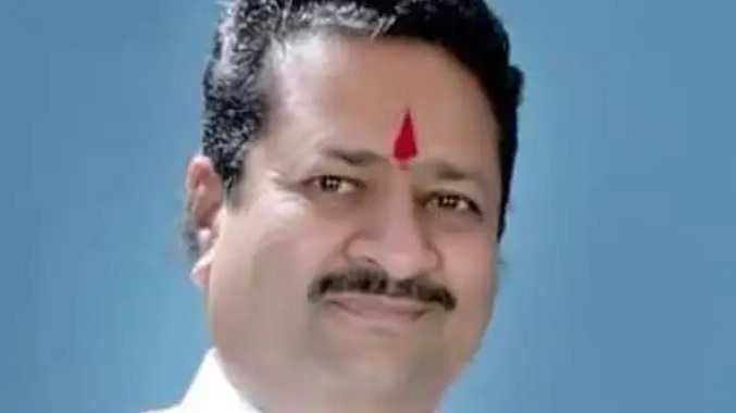கர்நாடகாவில் வாக்காளர் பட்டியல் திருத்தத்தின் போது சம்பவம்