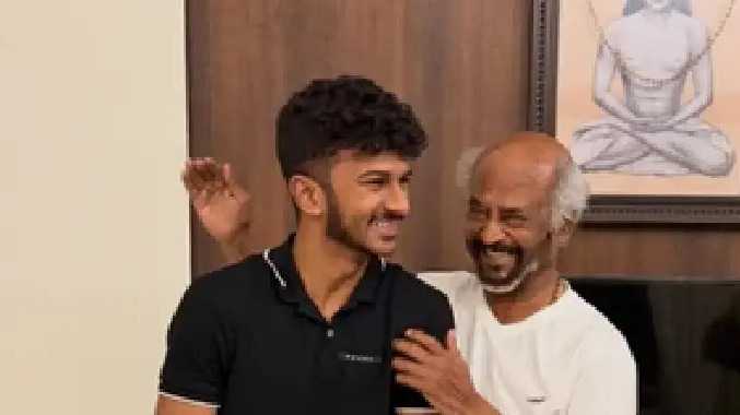 ரஜினிகாந்தை போயஸ் கார்டனில் சந்தித்தார் இன்பன் உதயநிதி
