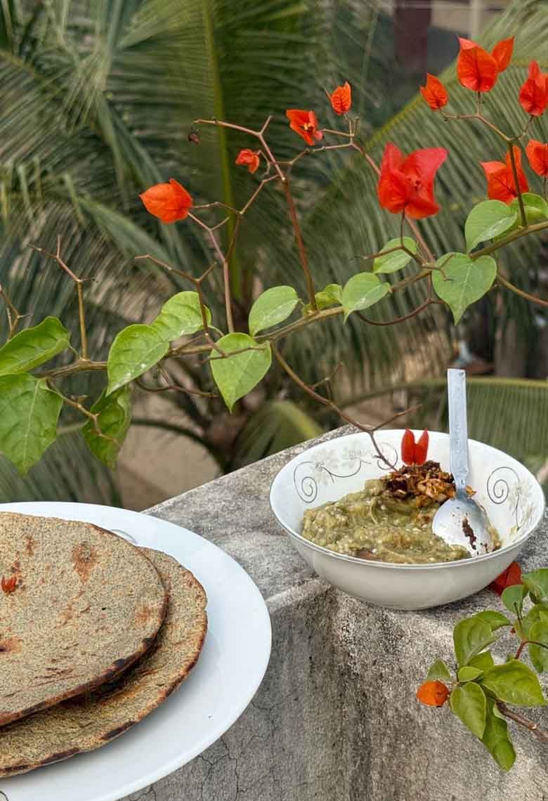 নাটোরের বোয়ালিয়া গ্রামের শীতের দিনগুলো যেমন