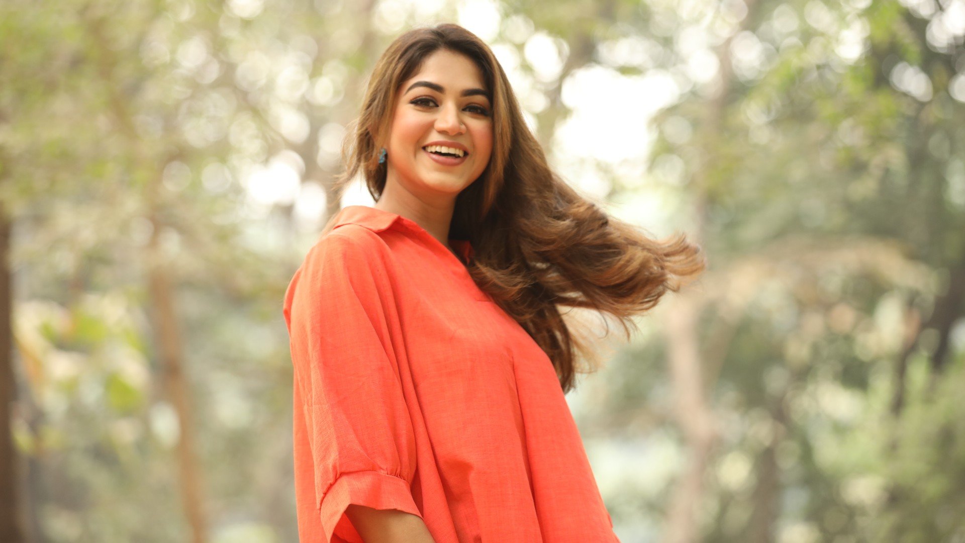 শীতেও চুল সতেজ থাকবে যেভাবে