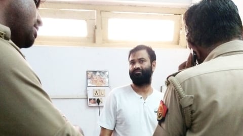 تصویر قومی آواز