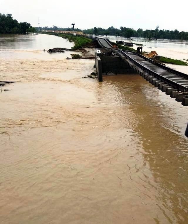 بہار کا شمالی حصہ سیلاب سے بے حال، اب تک 127 اموات، 82 لاکھ لوگ متاثر