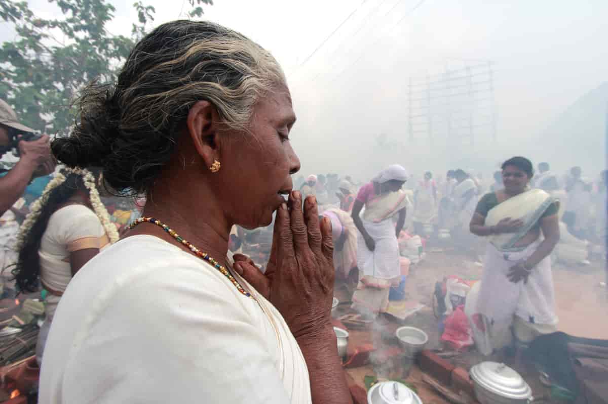 धरà¥à¤® à¤à¥ सतà¥à¤¤à¤¾ महिलाà¤à¤ à¤à¥ लिठà¤
पनॠदरवाà¤à¥ à¤à¥à¤²à¤¨à¥ à¤à¥ लिठतà¥à¤¯à¤¾à¤° नहà¥à¤ हà¥