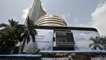शेयर बाजार (फाइल फोटो: Reuters)