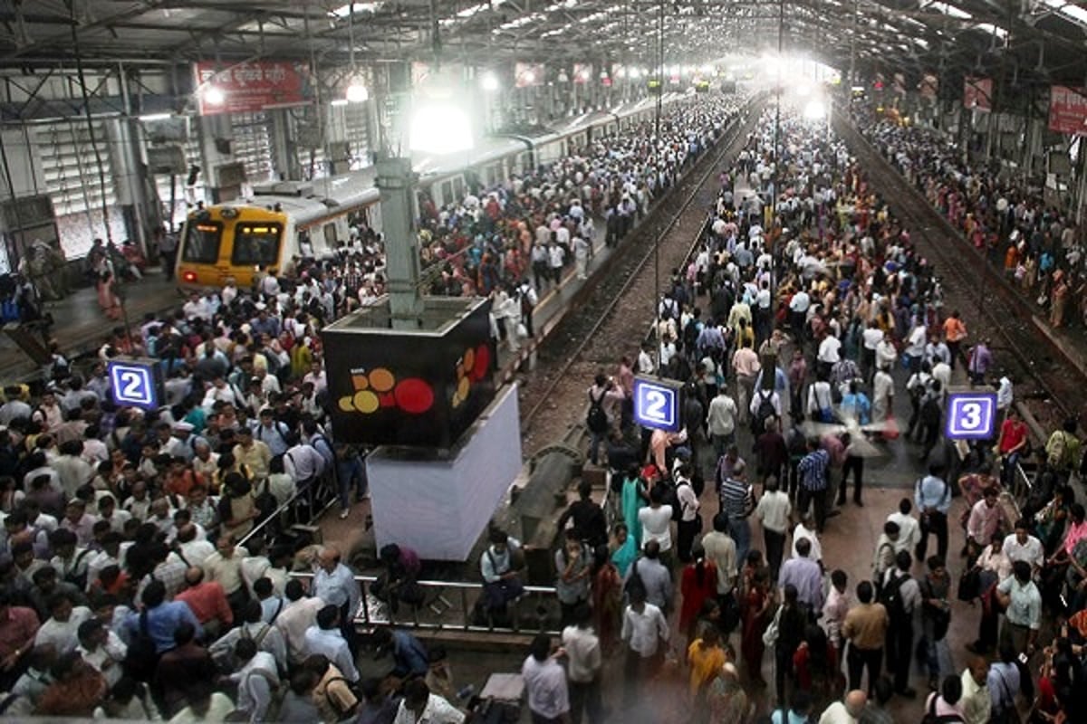 Indian Railways Says Platform Ticket Price Hike On Some Stations Is Temporary, To Prevent Crowding Amid Pandemic - Vimarsana News