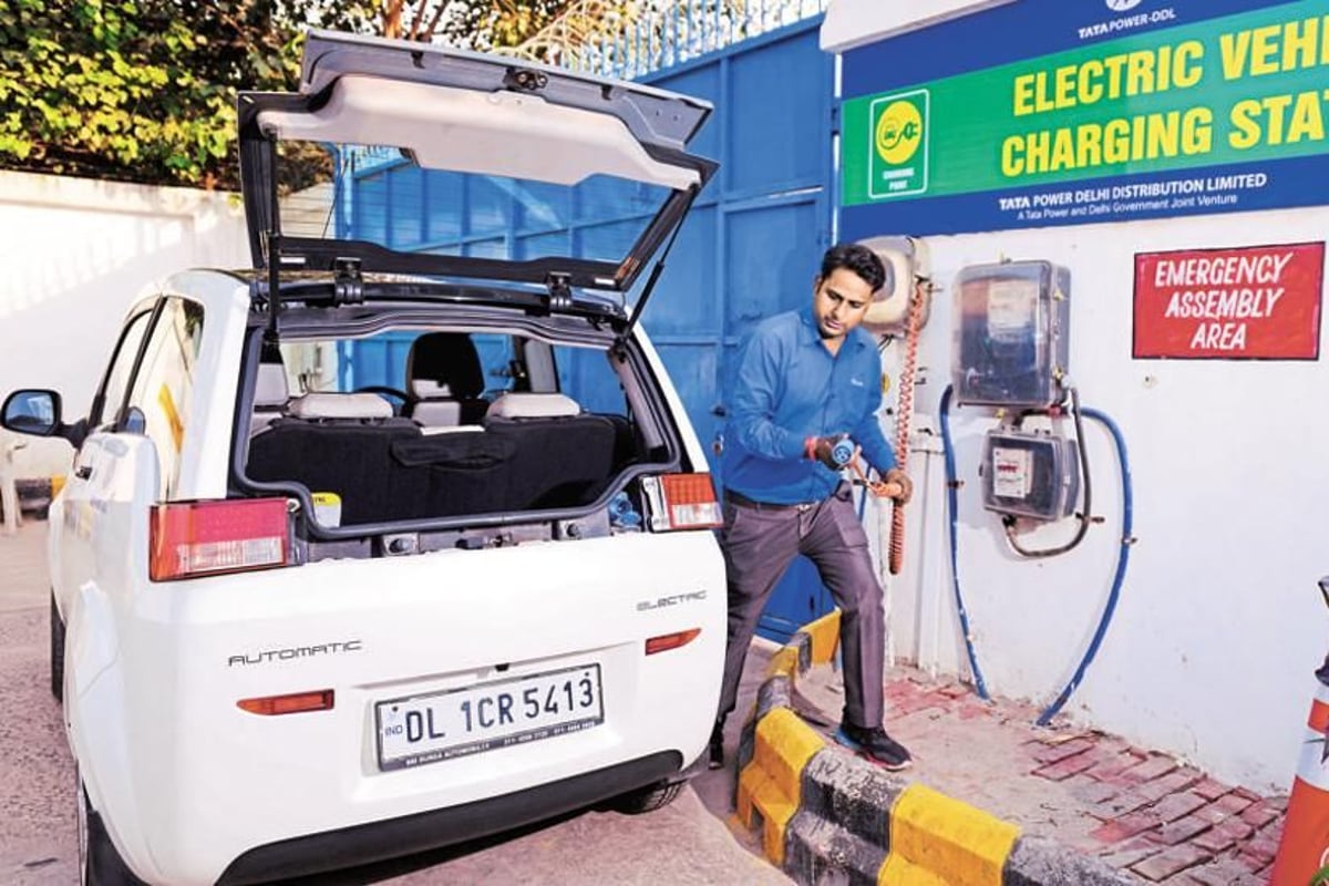 India's Transition To EVs Require Rs 19.7 Lakh Crore, EV Finance Industry To Grow To Rs 3.7 Lakh Crore By 2030: Report - Vimarsana News